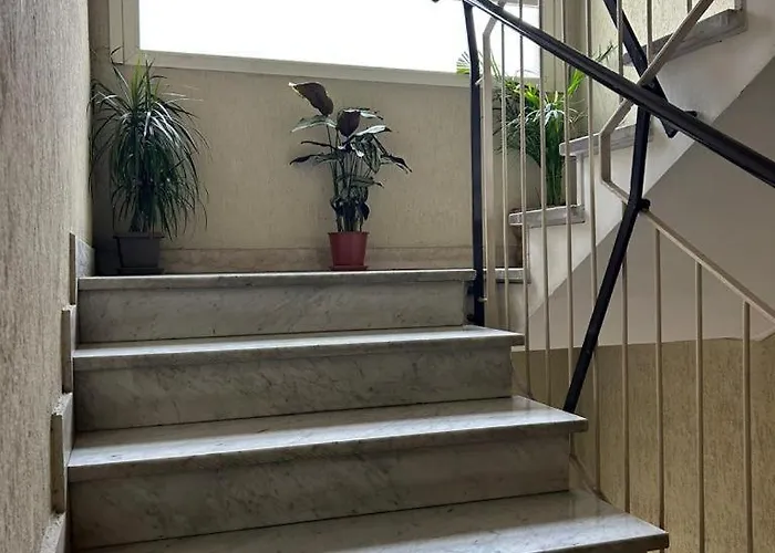 Walk To Vatican, Rooftop In Apartment